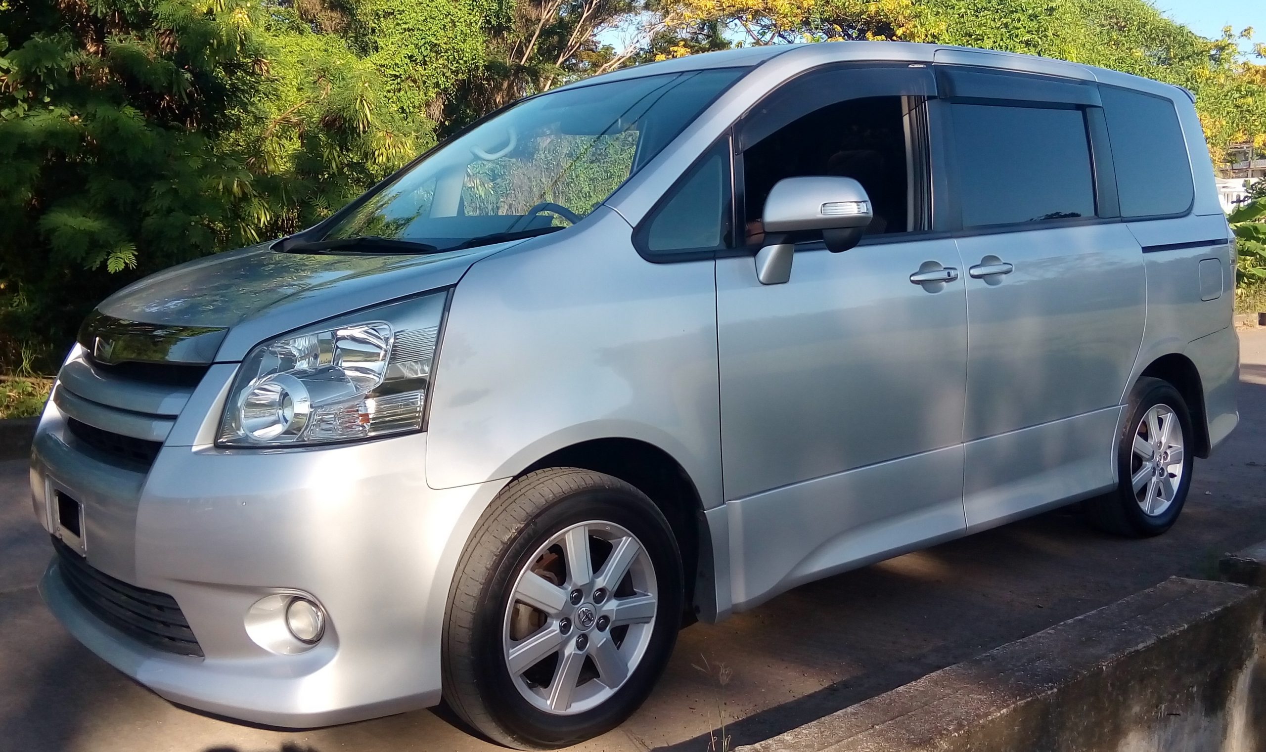 Toyota Noah With a Driver Uganda, Toyota Noah rental with a driver in Uganda