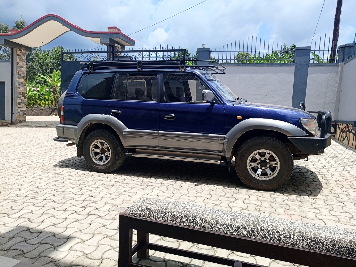 Last Minute Car Rent With a Driver Uganda